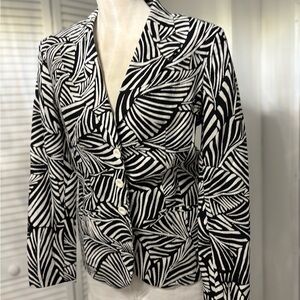 Stylish Black and White Women's Jacket Blazer